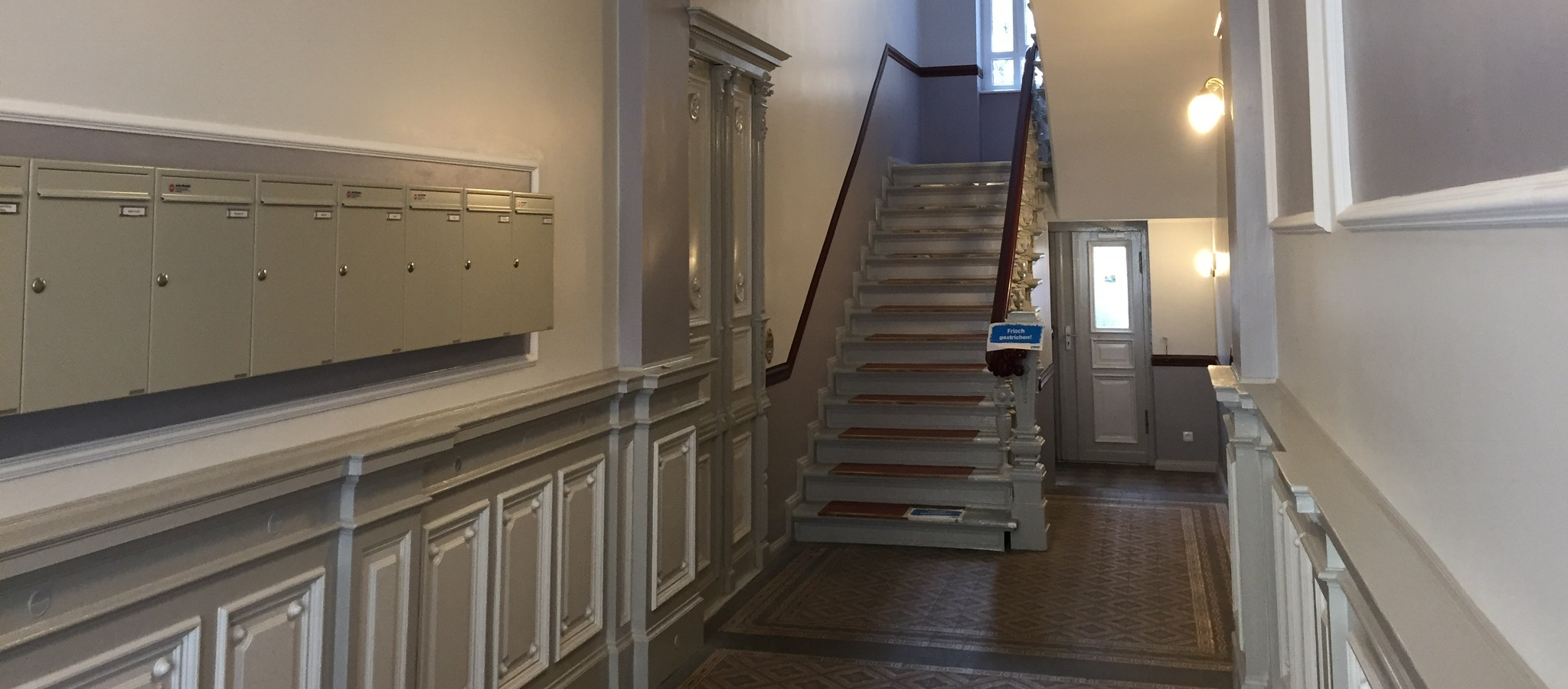 Galerie Foto - Treppenhausanstrich