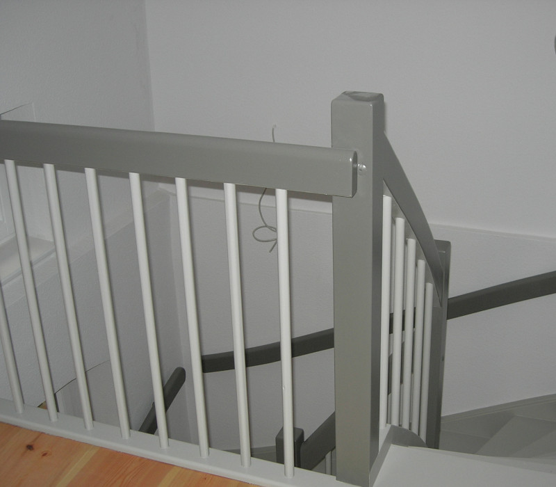 Galerie Foto - Treppenhausanstrich